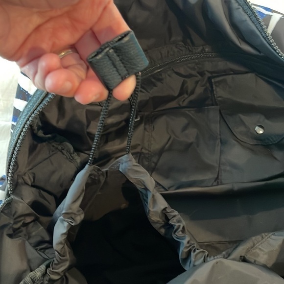 Fabletics 🔥sale🔥black blue and white athletic bag - Picture 9 of 16